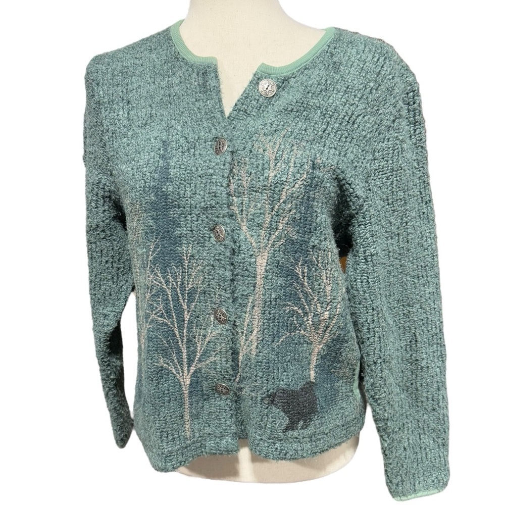 Artisans Forest Cabincore Cardigan Size S Bear Print Grandpa Green Kitschy Paint - Picture 1 of 13